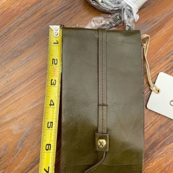 HOBO INTERNATIONAL CROSSBODY PURSE - Picture 4 of 8